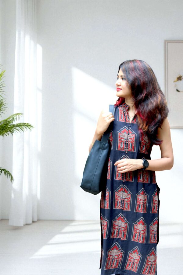 Kavira – Black Temple Print Long Kurta - Image 6