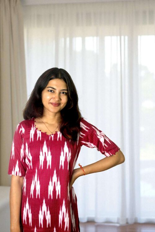 Vanyra – Red Ikat Print Long Kurta