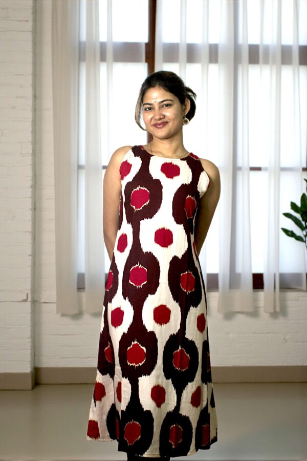 Orvya – Ivory Circle Ikat Long Kurta
