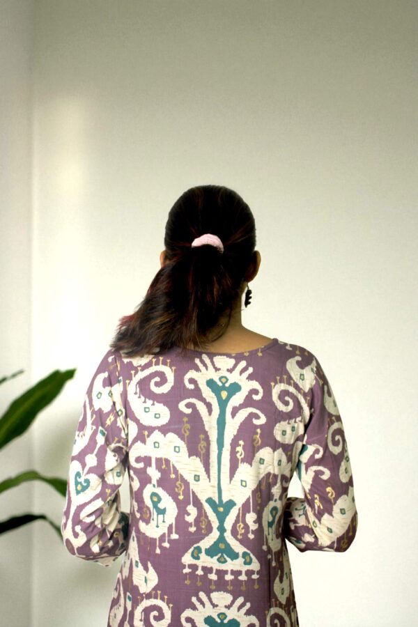 Myraza – Mauve Ikat Motif Long Kurta - Image 5
