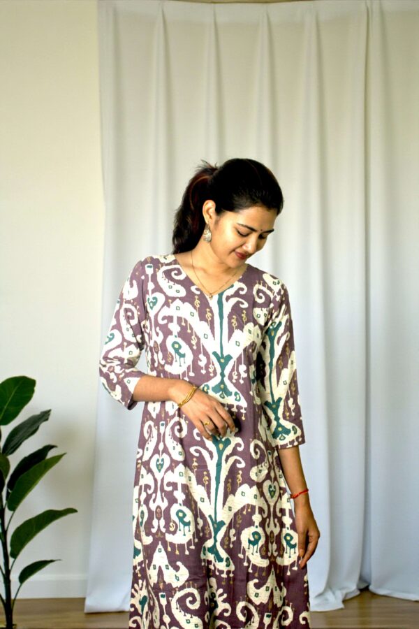 Myraza – Mauve Ikat Motif Long Kurta - Image 2