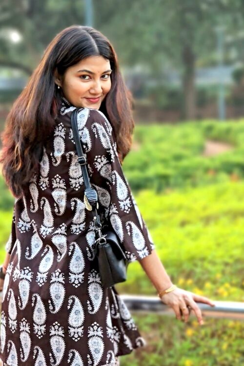 Aaranya – Brown & Cream Paisley Print Coord Set