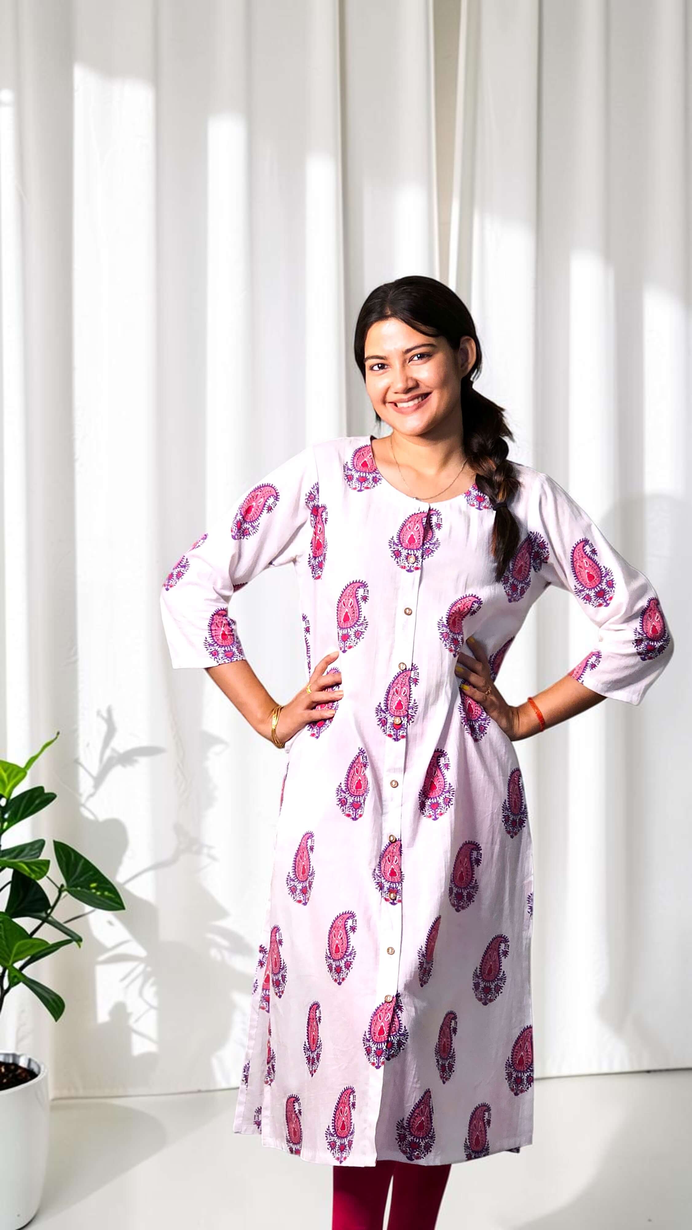 Aarya – White Paisley Cotton Kurta
