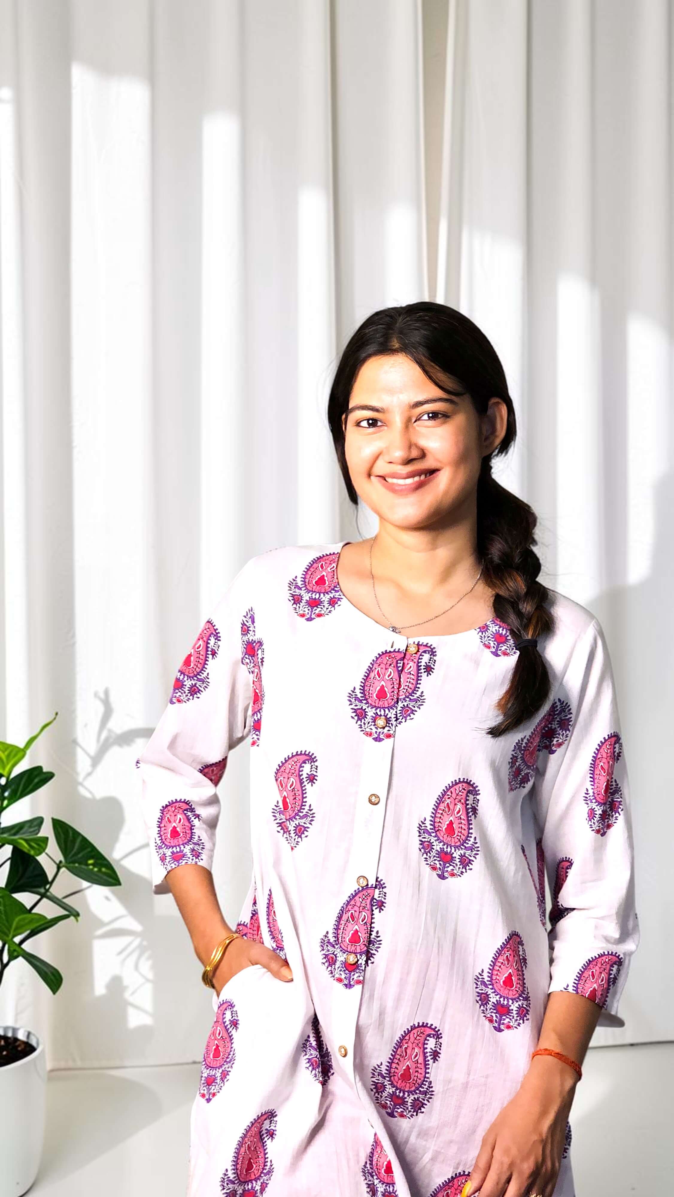 Aarya – White Paisley Cotton Kurta - Image 5