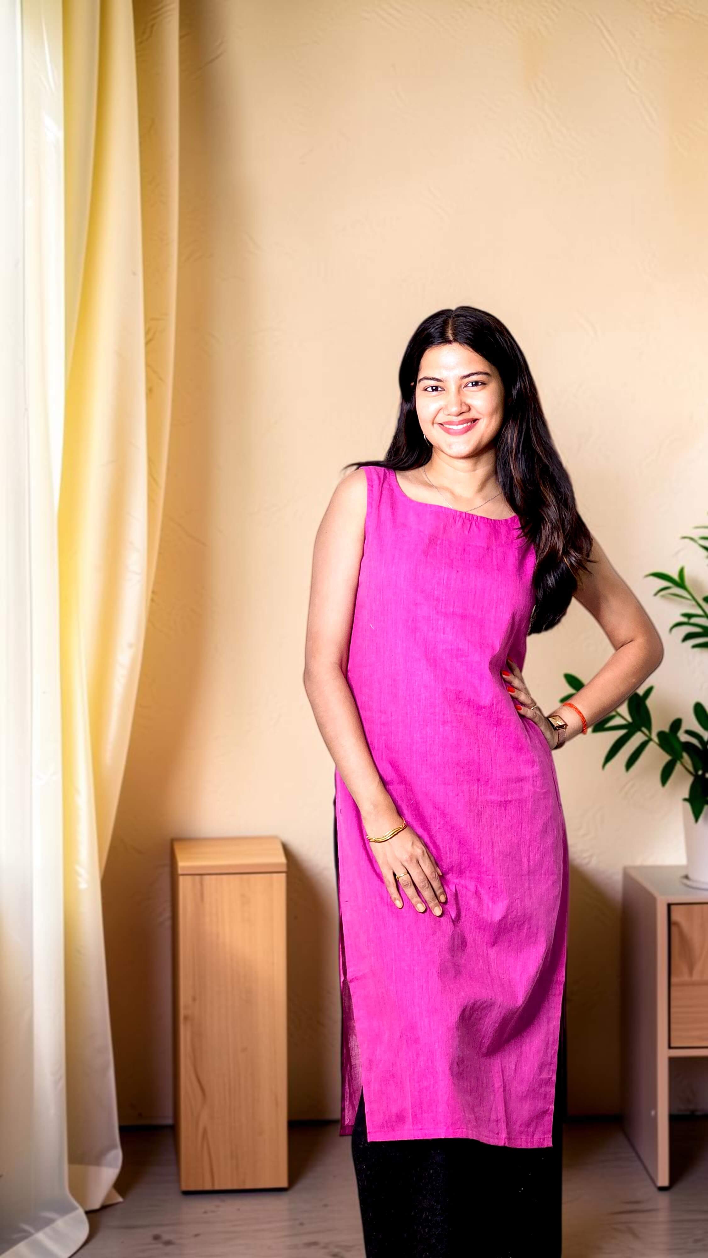 Aarini – Pink Khadi Sleeveless Kurta