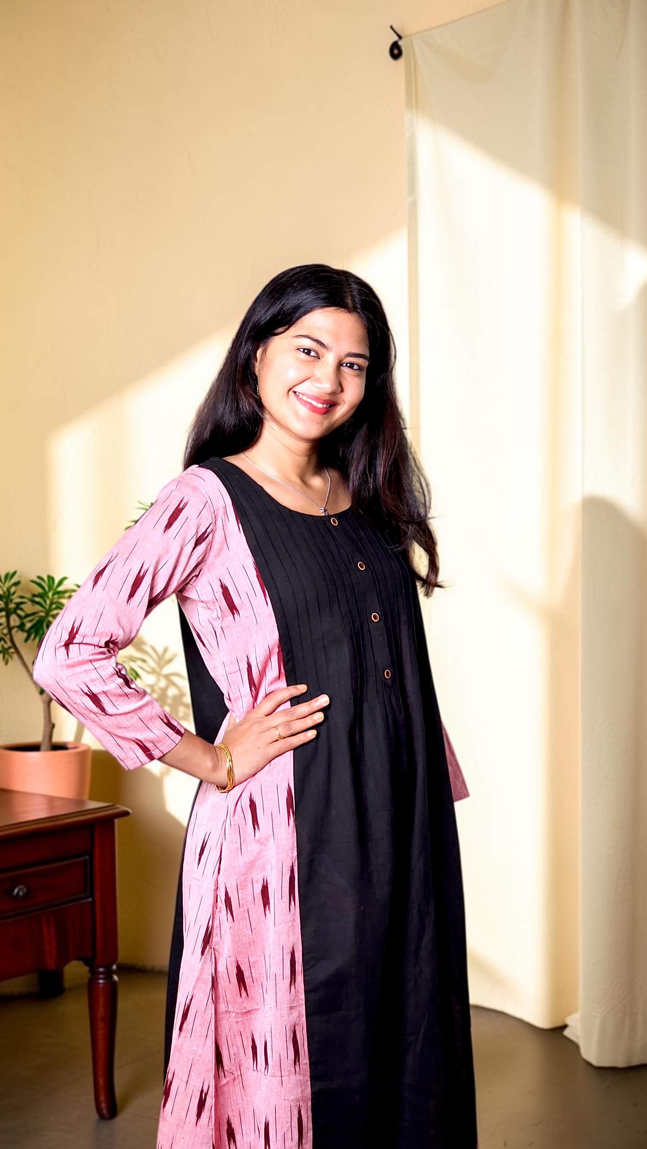Mishara – Pink & Black Ikat Khadi Panelled Kurta - Image 3